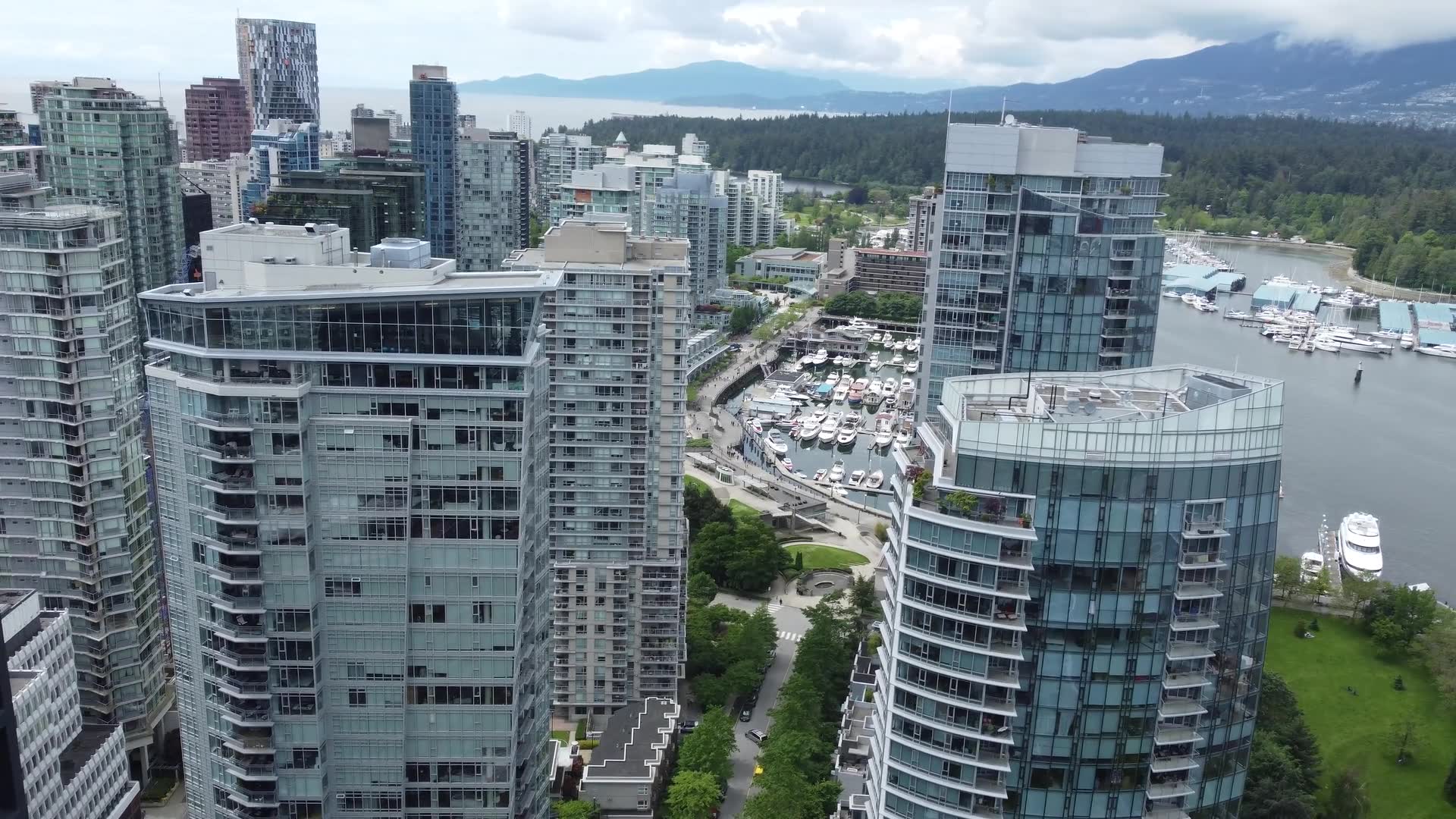 Vancouver Coal Harbour waterfront skyline